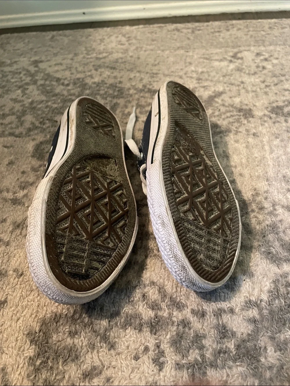 Converse Kids Low Top Sneakers in Navy and White